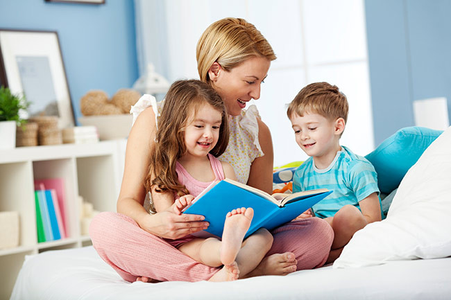 Reading Aloud To Your Kid Has A Lot Of Proven Benefits